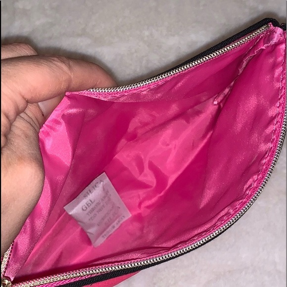 Estée Lauder make-up bag - Picture 3 of 4